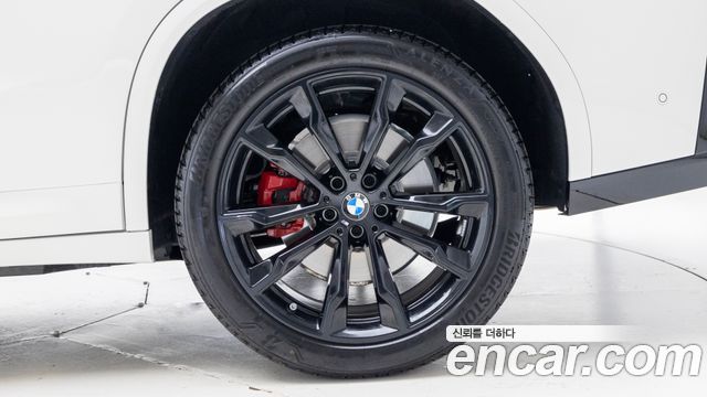 BMW X4 xDrive20i M Sport Pro Special Edition — пробег 5 990 км — фото 5 из 5