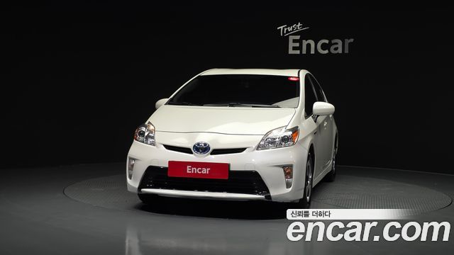 Toyota Prius из Кореи Encar