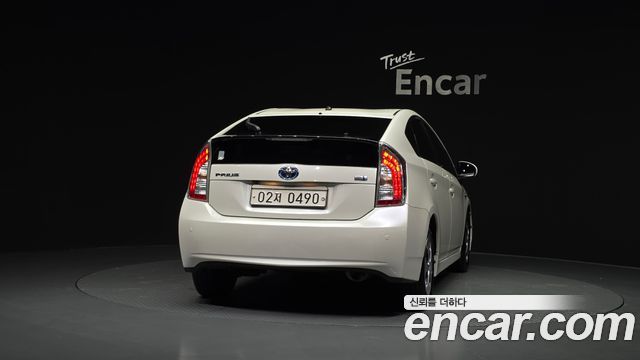 Toyota Prius из Кореи Encar