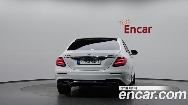 Mercedes-Benz E-Class из Кореи Encar