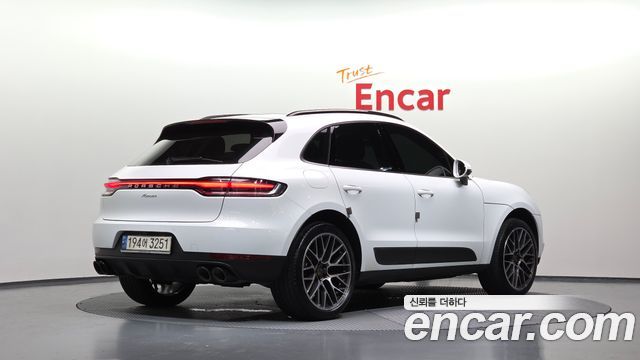 Porsche Macan из Кореи Encar
