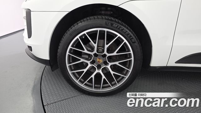 Porsche Macan из Кореи Encar