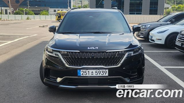 Kia Carnival Gasoline 9-Seater Signature — пробег 20000 км