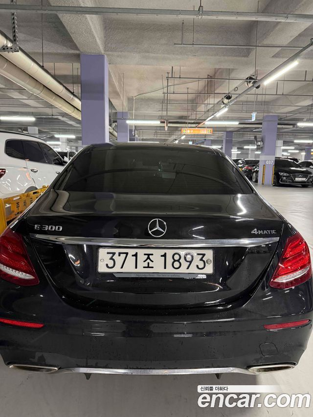 Mercedes-Benz E-Class E300 4MATIC AMG Line — пробег 58 000 км — фото 3 из 5