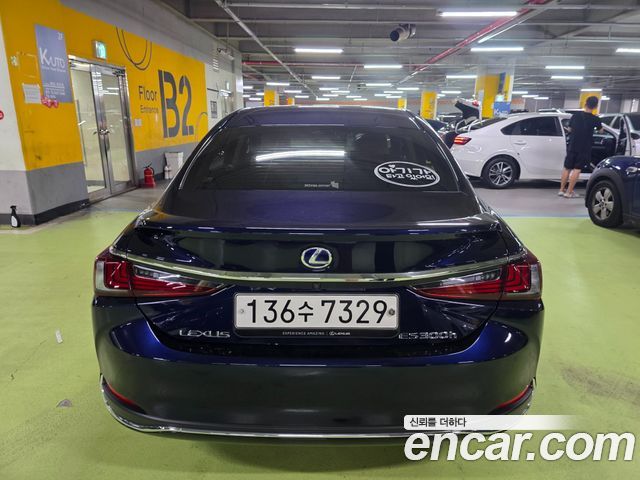 Lexus ES Executive — пробег 50000 км
