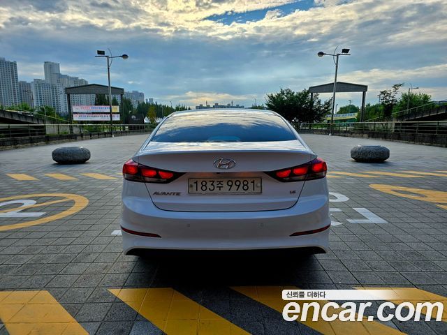 Hyundai AVANTE из Кореи Encar