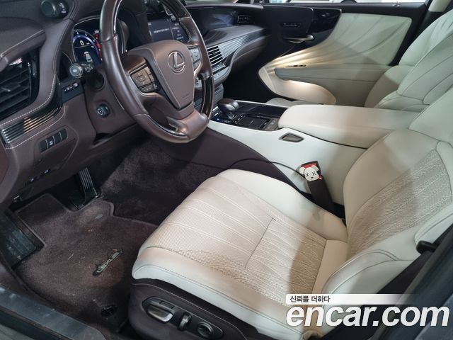 Lexus LS из Кореи Encar
