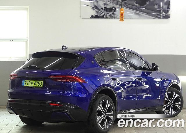 Maserati Grecale AWD Folgore — пробег 11909 км