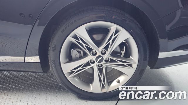 Genesis G90 из Кореи Encar