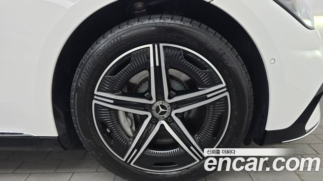Mercedes-Benz EQE из Кореи Encar