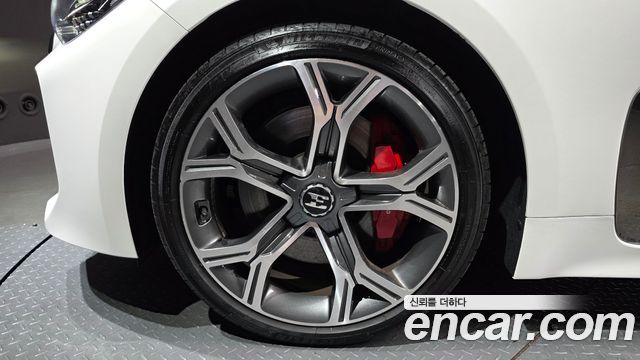 Kia Stinger из Кореи Encar