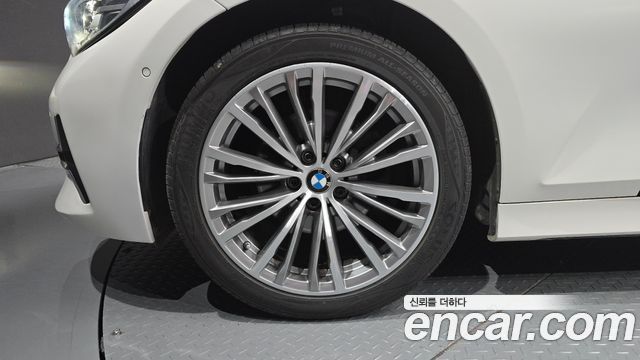 BMW 3-Series из Кореи Encar