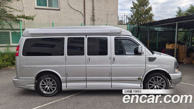 Chevrolet Express Van 5.3 AWD — пробег 158 000 км