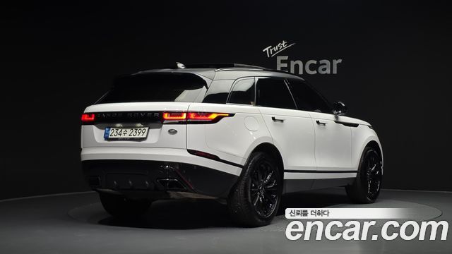 Land Rover Range Rover Velar 2.0 P250 R-Dynamic SE — пробег 70 439 км