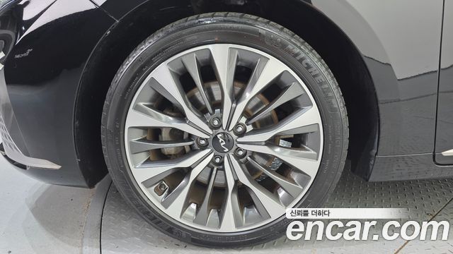 Kia K8 из Кореи Encar