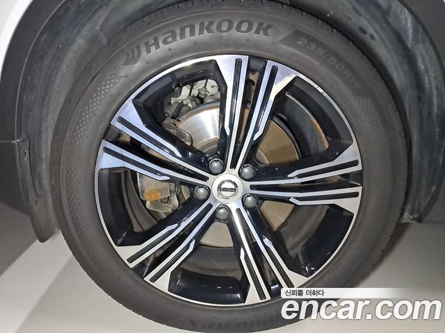 Volvo XC40 из Кореи Encar