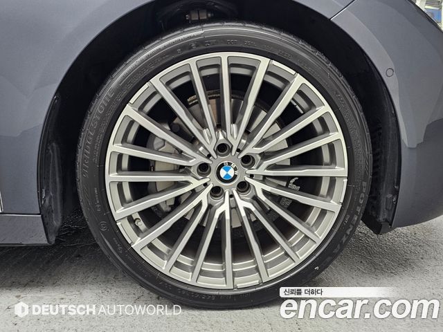 BMW 7-Series 730Ld xDrive Design Pure Excellence — пробег 23 991 км