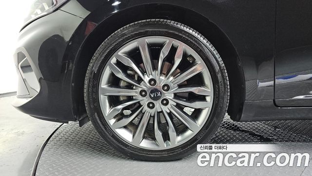 Kia K7 из Кореи Encar