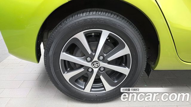 Toyota Prius из Кореи Encar
