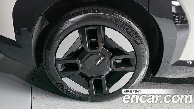 Kia EV9 из Кореи Encar