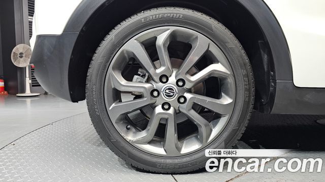 Ssangyong TIBOLI из Кореи Encar