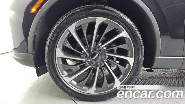 Lincoln Aviator 3.0 Reserve  AWD — пробег 8 935 км — фото 5 из 5