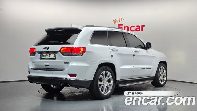 Jeep Cherokee 3.6 Summit WK2 — пробег 152 795 км — фото 2 из 5