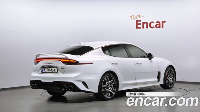 Kia Stinger из Кореи Encar