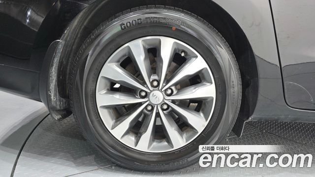 Kia Carnival 9-seater Luxury — пробег 133 625 км — фото 5 из 5