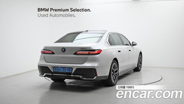 BMW i7 xDrive 60 M sport — пробег 25 423 км — фото 2 из 5