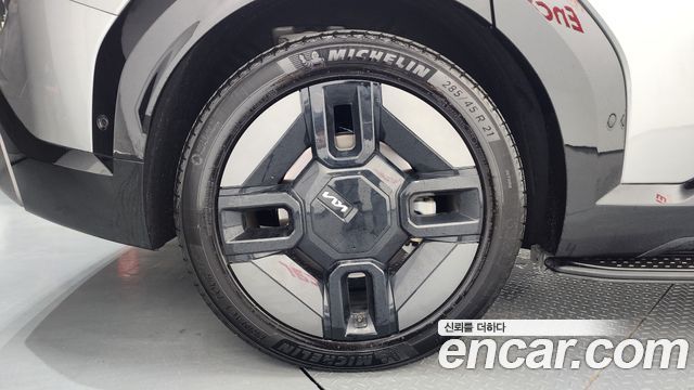Kia EV9 из Кореи Encar