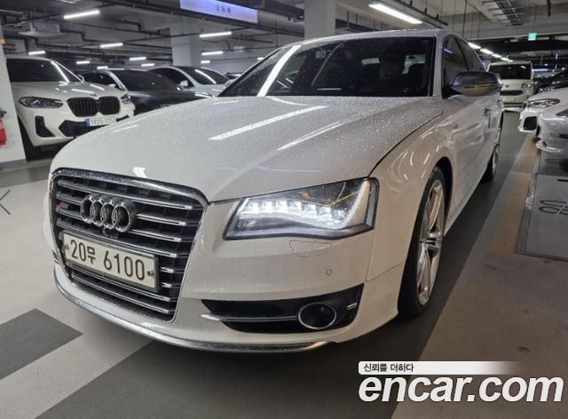 Audi S8 4.0 TFSI quattro D4 — пробег 58 596 км