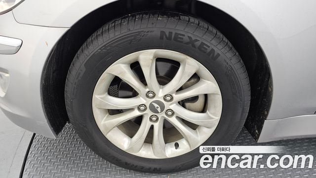 Hyundai Genesis из Кореи Encar