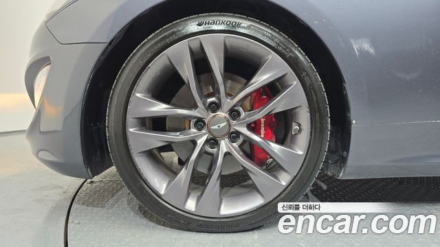 Hyundai Genesis из Кореи Encar