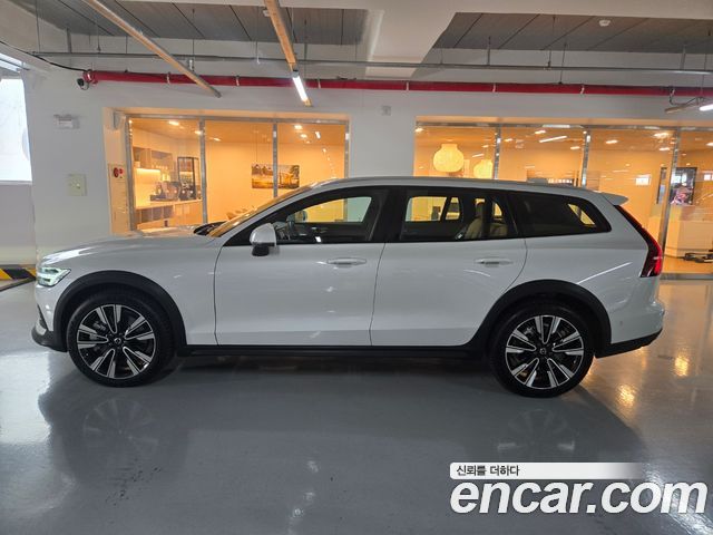 Volvo V60 из Кореи Encar