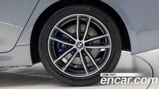 BMW 5-Series 520i M Sport — пробег 83 370 км — фото 5 из 5