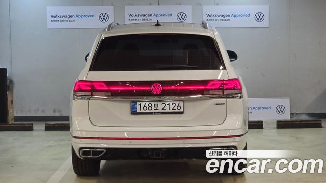 Volkswagen Atlas 2.0 TSI R-LINE 7-Seater — пробег 6 936 км — фото 4 из 5