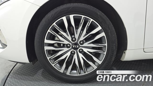 Kia K7 из Кореи Encar