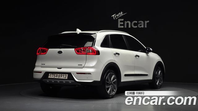 Kia Niro из Кореи Encar