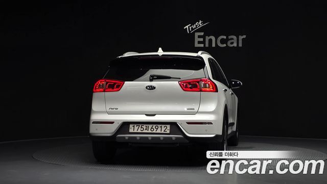 Kia Niro из Кореи Encar