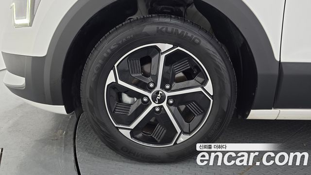 Kia Niro Prestige — пробег 48 372 км — фото 5 из 5
