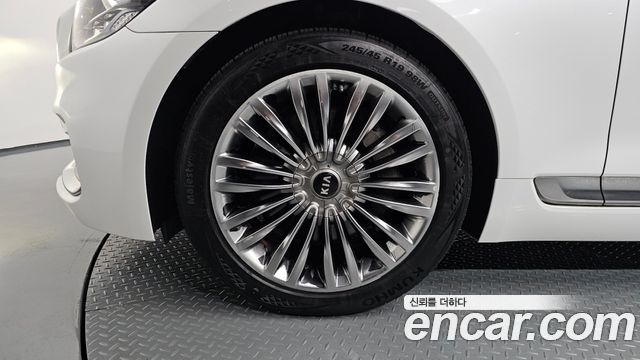 Kia K9 из Кореи Encar