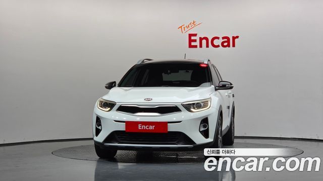 Kia Stonic из Кореи Encar