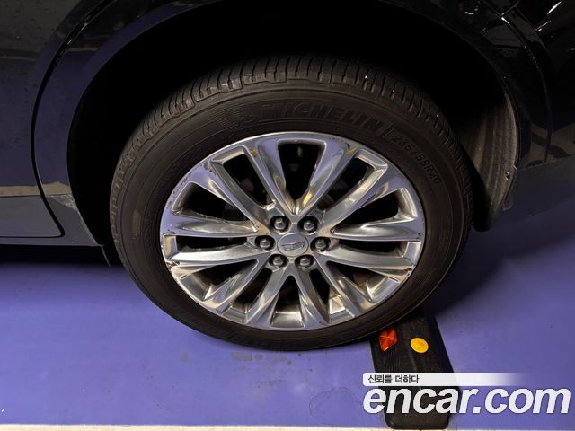 Cadillac XT5 3.6 Platinum — пробег 107 000 км