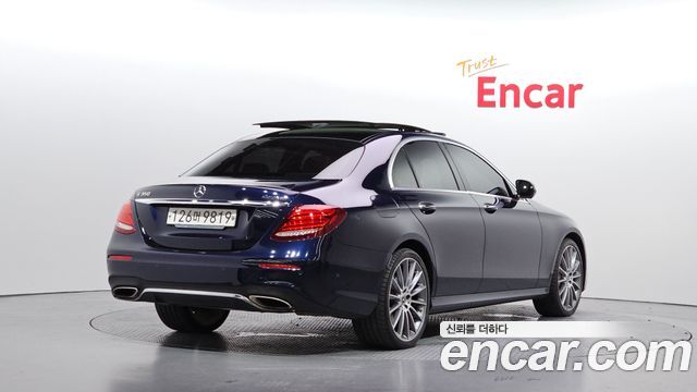 Mercedes-Benz E-Class из Кореи Encar