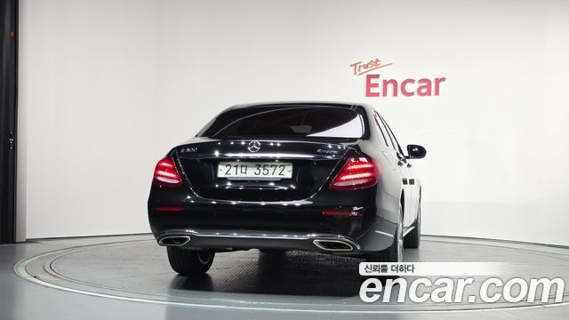 Mercedes-Benz E-Class из Кореи Encar