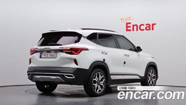 Kia Seltos из Кореи Encar