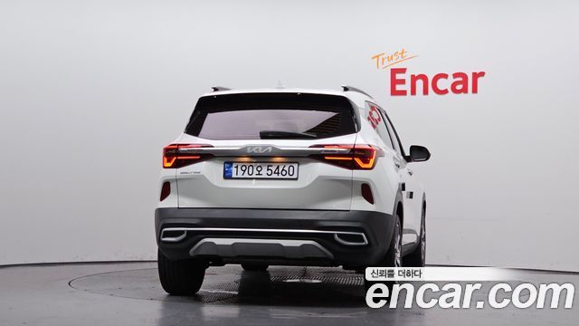 Kia Seltos из Кореи Encar