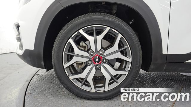 Kia Seltos из Кореи Encar