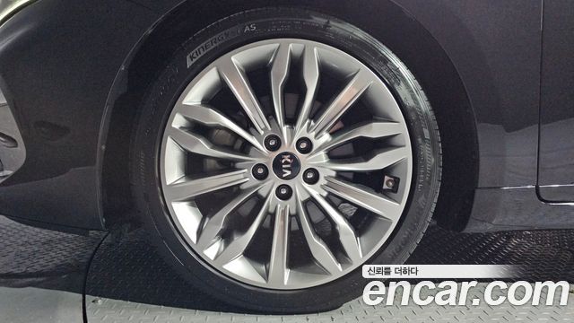 Kia K7 из Кореи Encar
